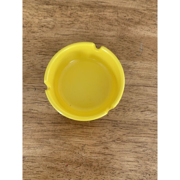 Vintage Ges-Line 301 Ashtray Vintage Yellow‎ Round Ashtray Made in USA 3" - Picture 2 of 6